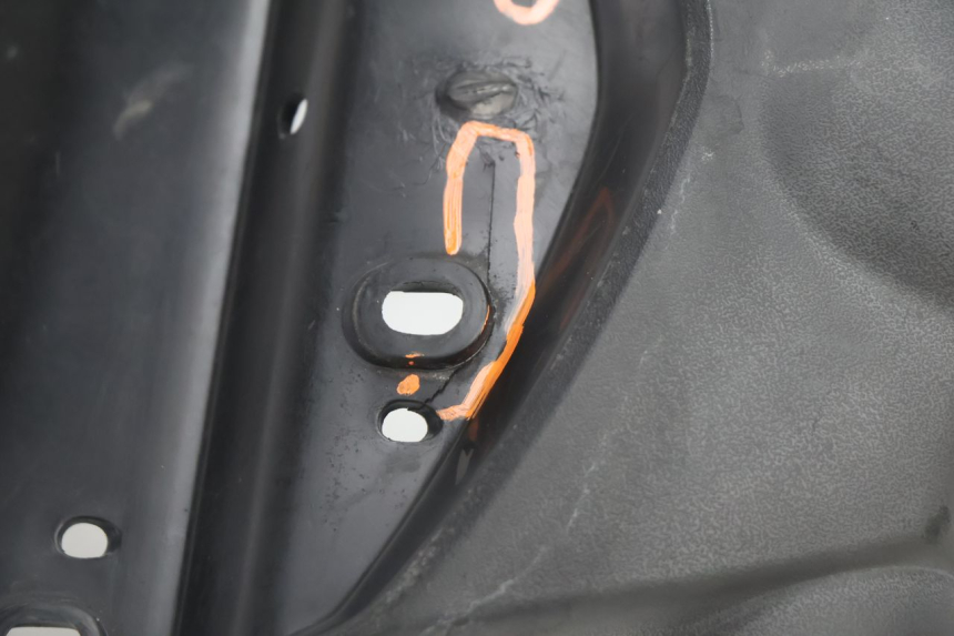 photo de SPRITZSCHUTZ PEUGEOT KISBEE 4T 50 (2018 - 2022) - Gesamtansicht des Produkts