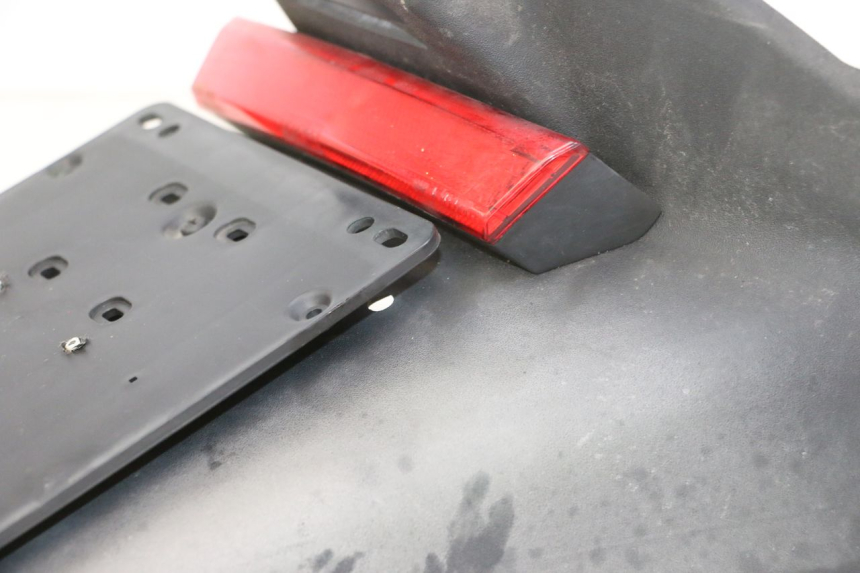 photo de SPRITZSCHUTZ PIAGGIO MP3 RL 250 (2006 - 2010) - Technische Nahaufnahme