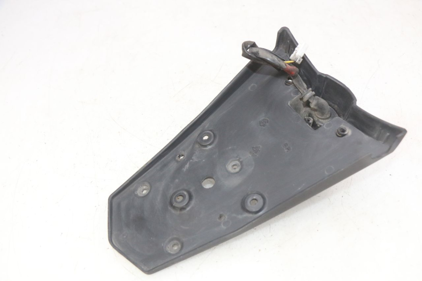 photo de HINTERER KOTFLüGEL GILERA NEXUS 125 (2009 - 2013) - Zoom auf Gebrauchszustand