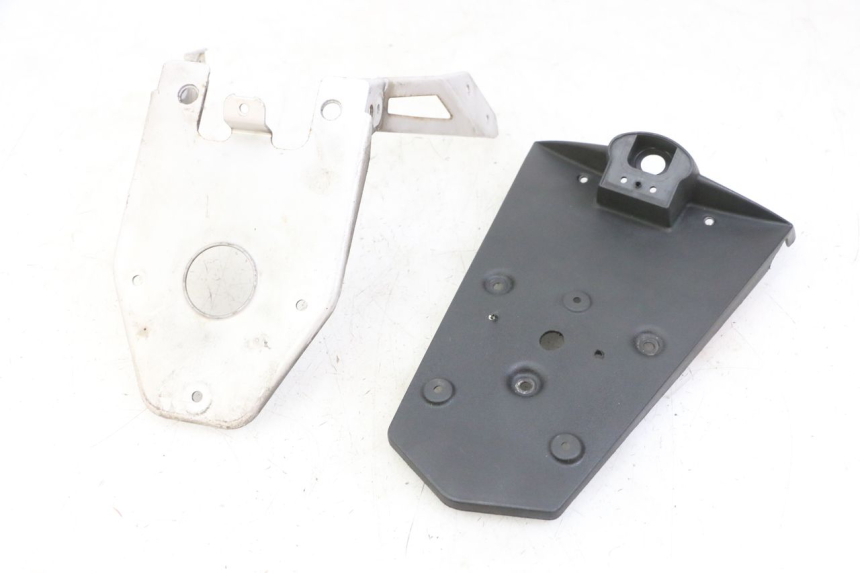 photo de HINTERER KOTFLüGEL GILERA NEXUS 125 (2009 - 2013) - Hauptansicht