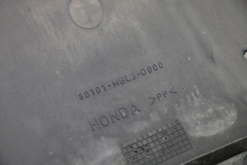 photo de SPRITZSCHUTZ HONDA NTV DEAUVILLE 650 (2001 - 2006) - Gesamtansicht des Produkts