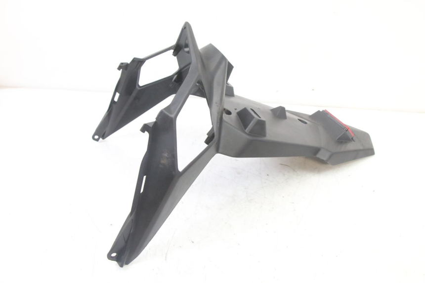 photo de SPRITZSCHUTZ SYM ORBIT III 3 4T 50 (2021 - 2025) - Details der Befestigungspunkte