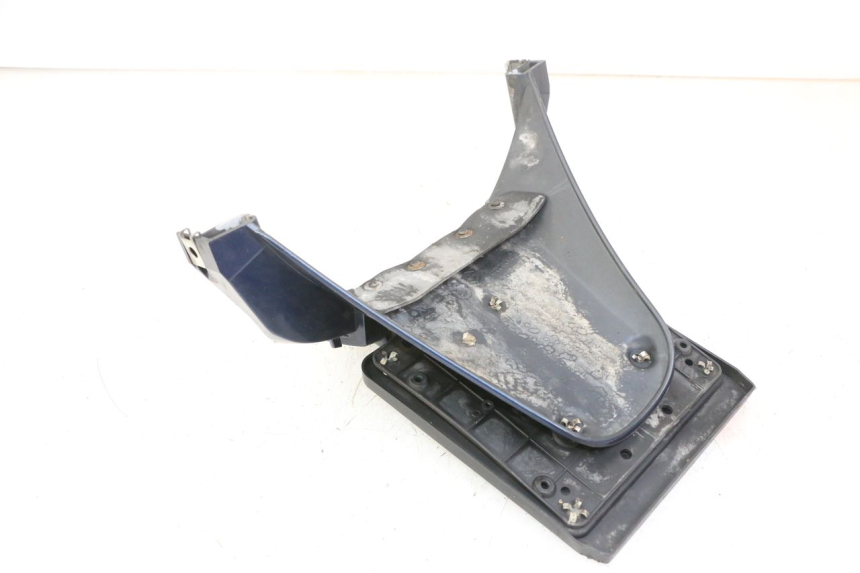 photo de SPRITZSCHUTZ PIAGGIO VESPA LX 150 (2005 - 2013) - Detailansicht des Bauteils