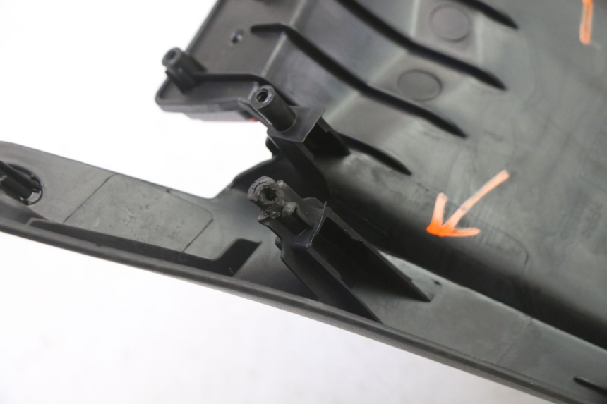 photo de SPRITZSCHUTZ MAG POWER R-STREET 50 (2016 - 2025) - Details der Befestigungspunkte