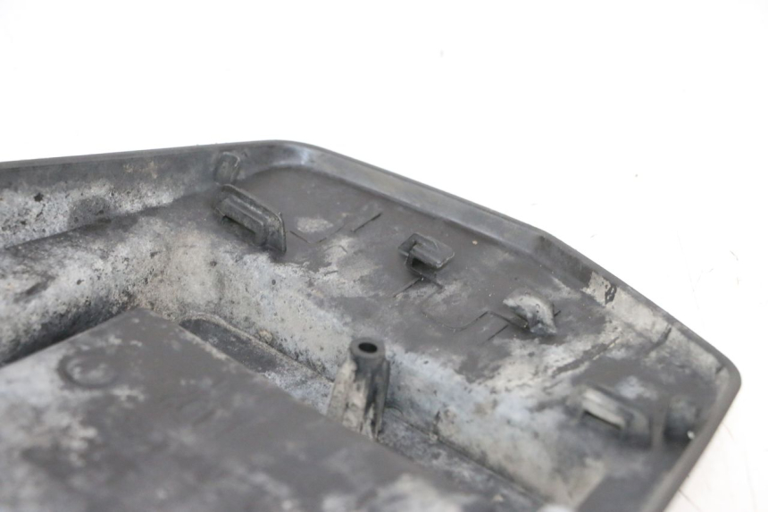 photo de SPRITZSCHUTZ PEUGEOT SPEEDFIGHT 4 4T EFI 50 (2021 - 2025) - Zoom auf Gebrauchszustand