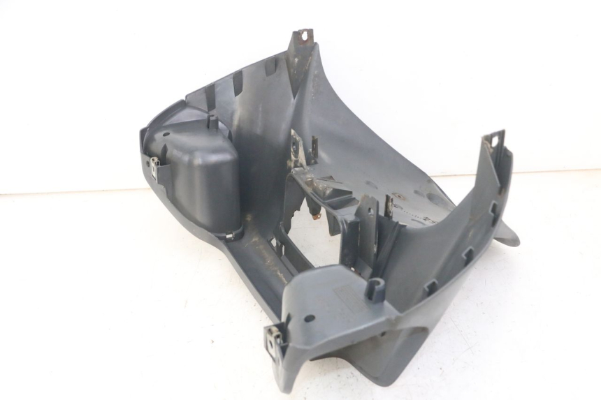 photo de SPRITZSCHUTZ PIAGGIO SUPER LX 125 (2000 - 2003) - Detailansicht des Bauteils