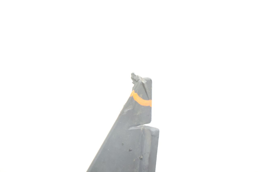 photo de SPRITZSCHUTZ PEUGEOT VIVACITY 100 (1999 - 2008) - Oberflächenzustand und Material