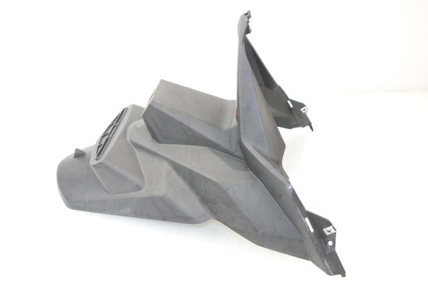 photo de SPRITZSCHUTZ YAMAHA XMAX X-MAX ABS 125 (2014 - 2016) - Technische Nahaufnahme