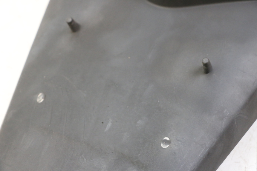 photo de HINTERER KOTFLüGEL YAMAHA X-MAX XMAX ABS 250 (2010 - 2012) - Details der Befestigungspunkte