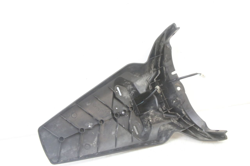 photo de HINTERER KOTFLüGEL YAMAHA X-MAX XMAX 125 (2010 - 2013) - Oberflächenzustand und Material