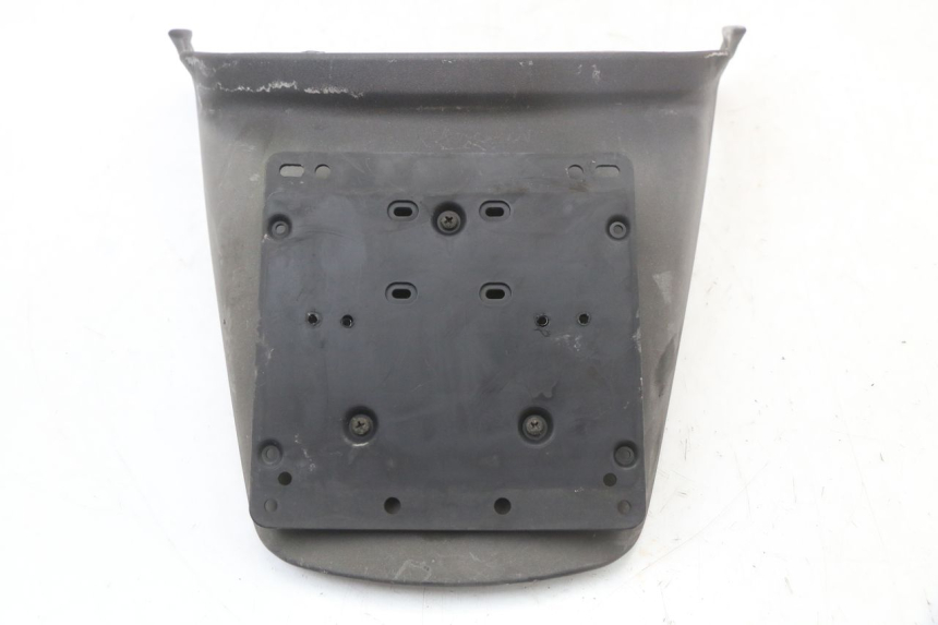 photo de HINTERER KOTFLüGEL PIAGGIO X8 125 (2004 - 2007) - Zoom auf Gebrauchszustand