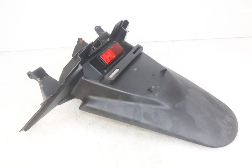 photo de HINTERER KOTFLüGEL YAMAHA YP MAJESTY 400 (2004 - 2008) - Detailansicht des Bauteils