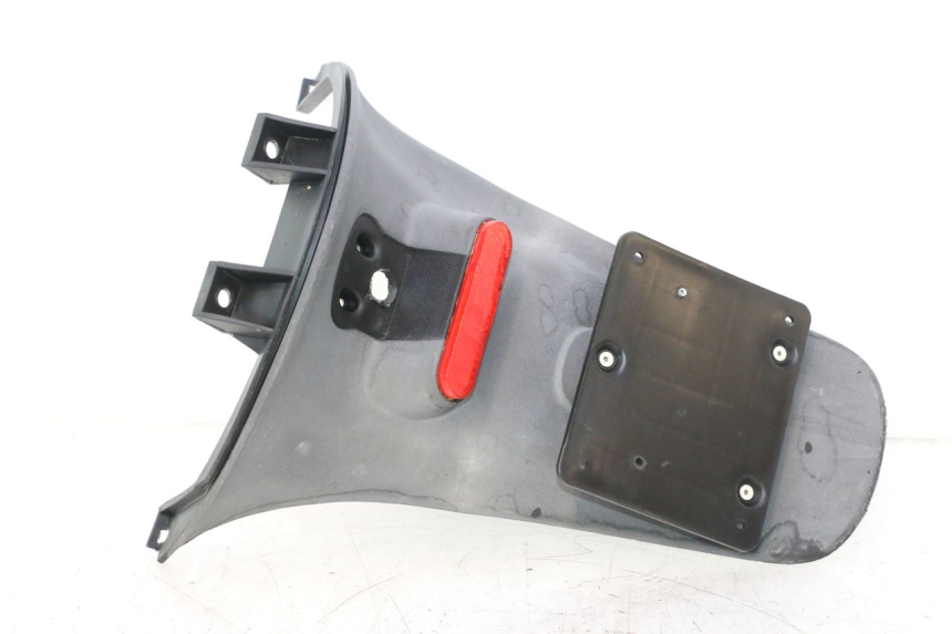 photo de SPRITZSCHUTZ PIAGGIO ZIP IGET 4T 50 (2021 - 2023) - Details der Befestigungspunkte