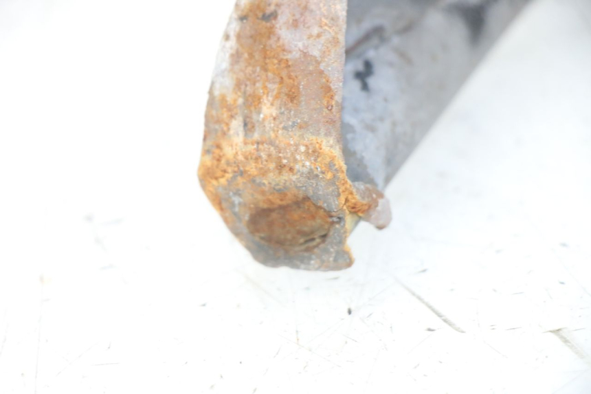 photo de MITTLERER STäNDER PIAGGIO FLY 125 (2005 - 2012) - Detailansicht des Bauteils