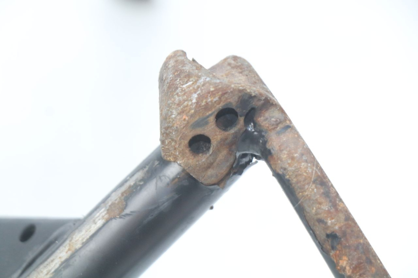 photo de MITTLERER STäNDER PEUGEOT LUDIX 2 PRO 4T 50 (2008 - 2013) - Zoom auf Gebrauchszustand