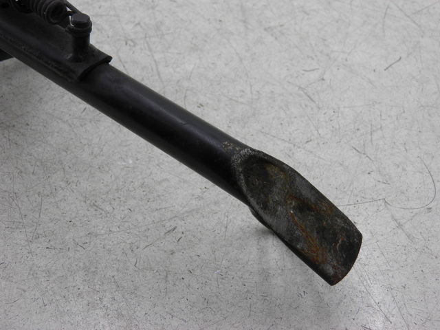 photo de SEITENSTÄNDER SUZUKI BURGMAN EXECUTIVE 650 (2008 - 2010) - Zoom auf Gebrauchszustand