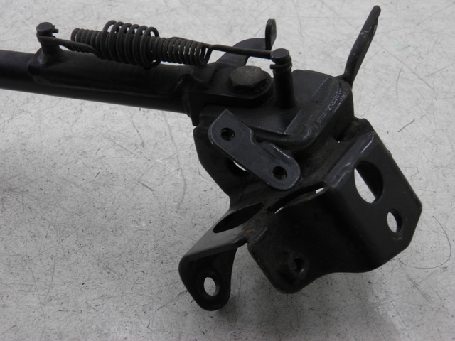 photo de SEITENSTÄNDER SUZUKI BURGMAN EXECUTIVE 650 (2008 - 2010) - Alternative Perspektive