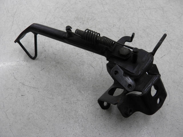 photo de SEITENSTÄNDER SUZUKI BURGMAN EXECUTIVE 650 (2008 - 2010) - Technische Nahaufnahme