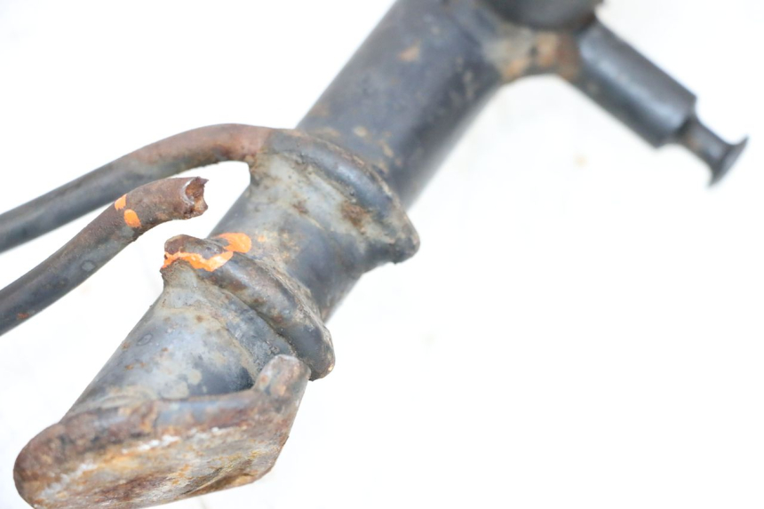 photo de SEITENSTÄNDER PIAGGIO VESPA GTS SUPER IE 125 (2009 - 2016) - Zoom auf Gebrauchszustand