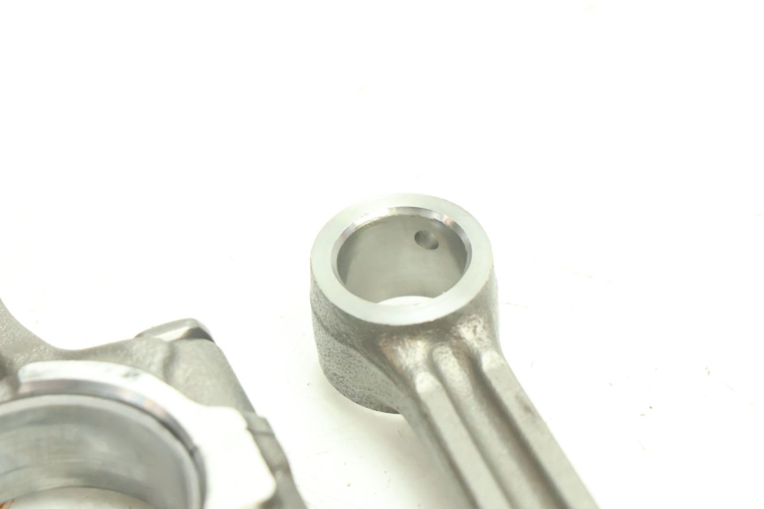 photo de PLEUEL YAMAHA YZF R6 600 (2008 - 2009) - Details der Befestigungspunkte