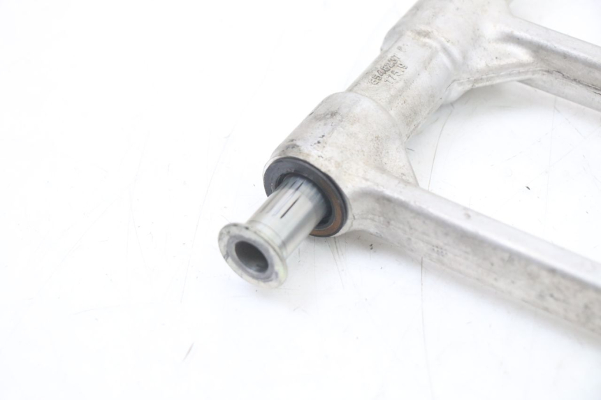 photo de UMLENKHEBEL BMW S RR ABS S1000RR 1000 (2015 - 2018) - Fokus auf die Struktur