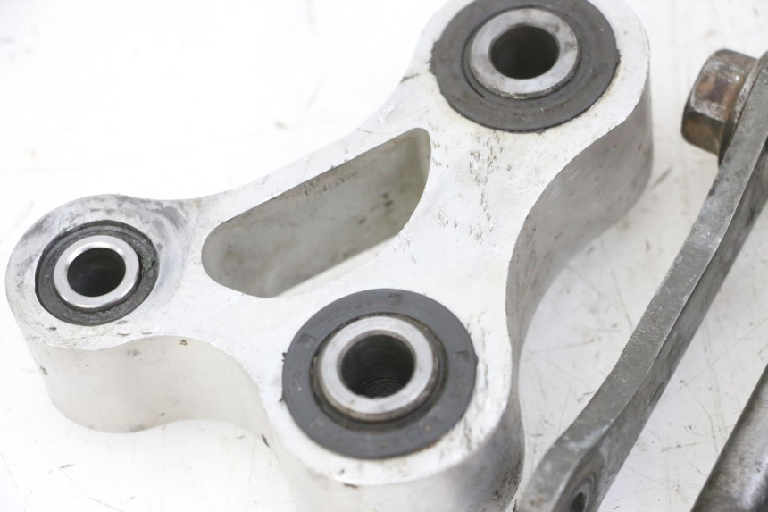 photo de UMLENKHEBEL HONDA CR 85 (2003 - 2007) - Zoom auf Gebrauchszustand