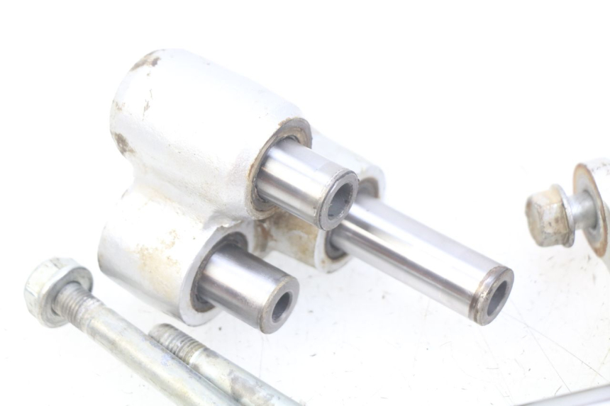 photo de STOßDäMPFERSTREBE HONDA CRF CR-F 125 (2022 - 2023) - Technische Nahaufnahme