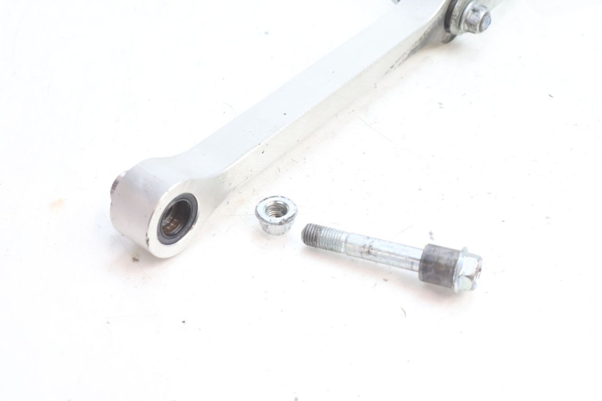 photo de UMLENKHEBEL YAMAHA FZ8 800 (2010 - 2016) - Oberflächenzustand und Material