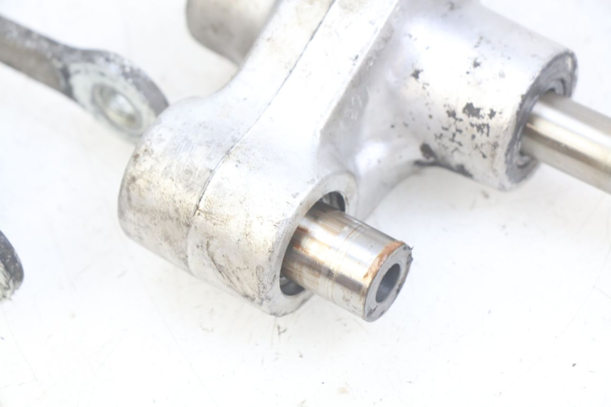 photo de STOßDäMPFERSTREBE YAMAHA FZS FAZER 600 (1998 - 2001) - Kennzeichnungen und Originalreferenzen