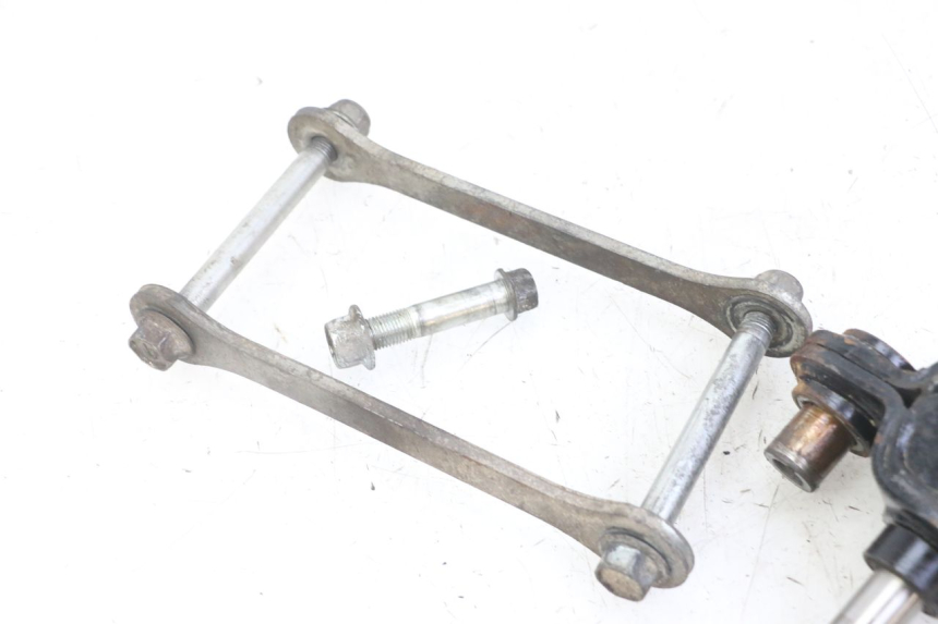 photo de UMLENKHEBEL SUZUKI GS GSE 500 (2001 - 2003) - Details der Befestigungspunkte