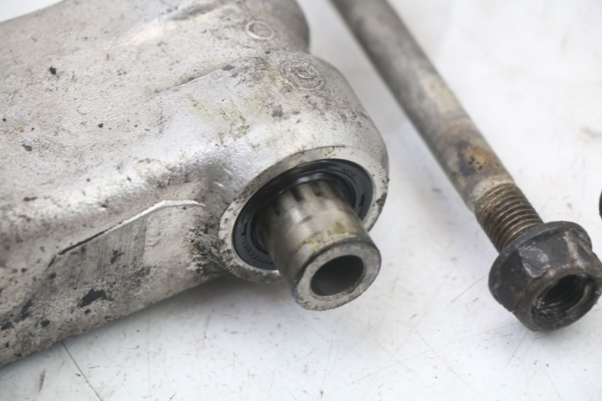 photo de UMLENKHEBEL HONDA CBR F 1000 (1993 - 1996) - Geprüftes Gebrauchtteil