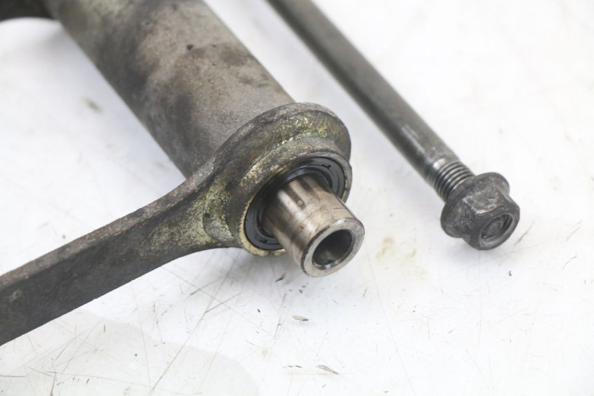 photo de UMLENKHEBEL HONDA CBR F 1000 (1993 - 1996) - Kennzeichnungen und Originalreferenzen