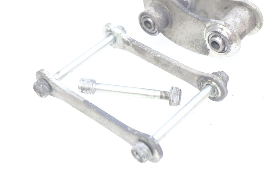 photo de STOßDäMPFERSTREBE HONDA INTEGRA NC D 750 (2016 - 2018) - Details der Befestigungspunkte