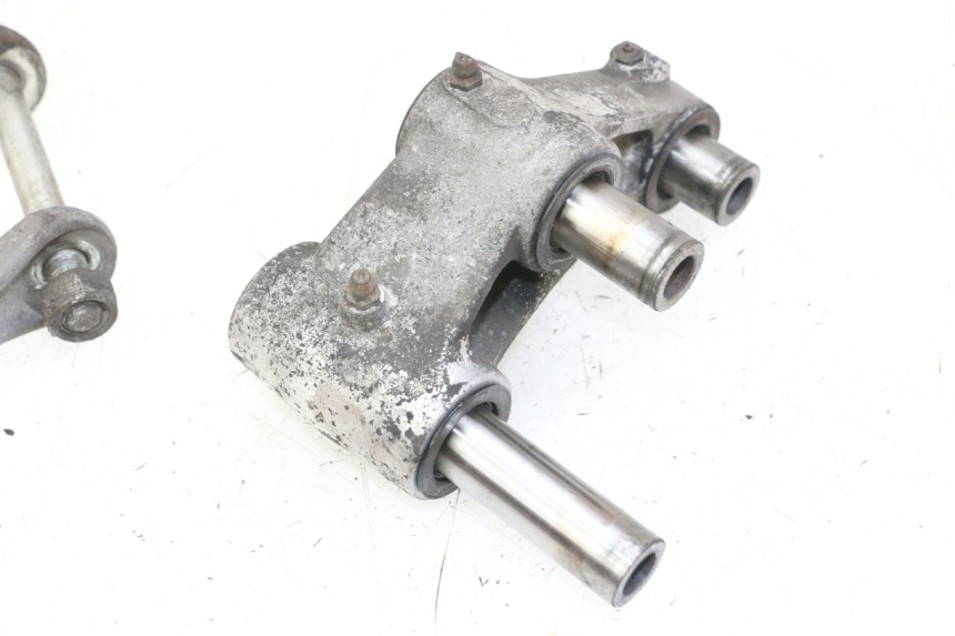 photo de UMLENKHEBEL KAWASAKI ZR7 ZR-7 S 750 (1999 - 2004) - Details der Befestigungspunkte