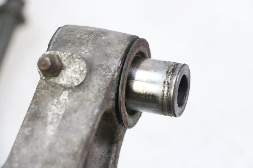 photo de UMLENKHEBEL KAWASAKI ZR7 ZR-7 S 750 (1999 - 2004) - Technische Nahaufnahme