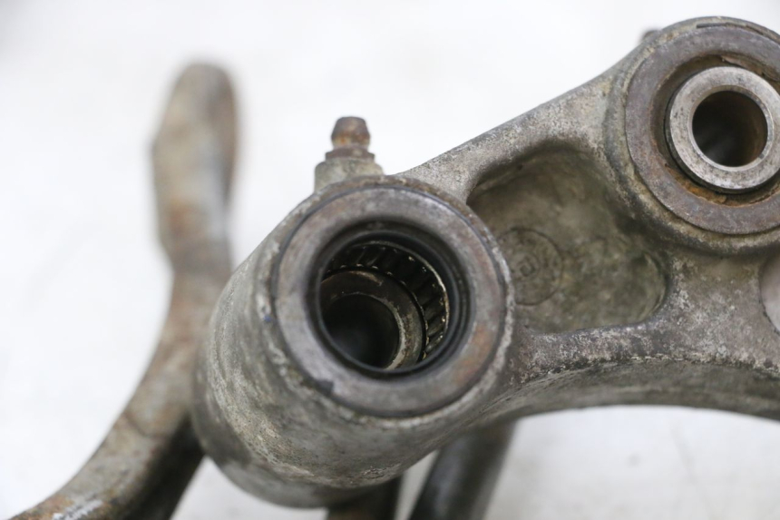 photo de UMLENKHEBEL KAWASAKI ZR7 ZR-7 S 750 (1999 - 2004) - Details der Befestigungspunkte