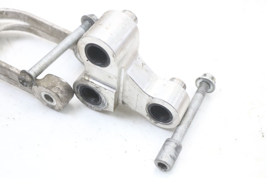 photo de UMLENKHEBEL MOTO GUZZI NORGE 8V GT 1200 (2011 - 2016) - Technische Nahaufnahme