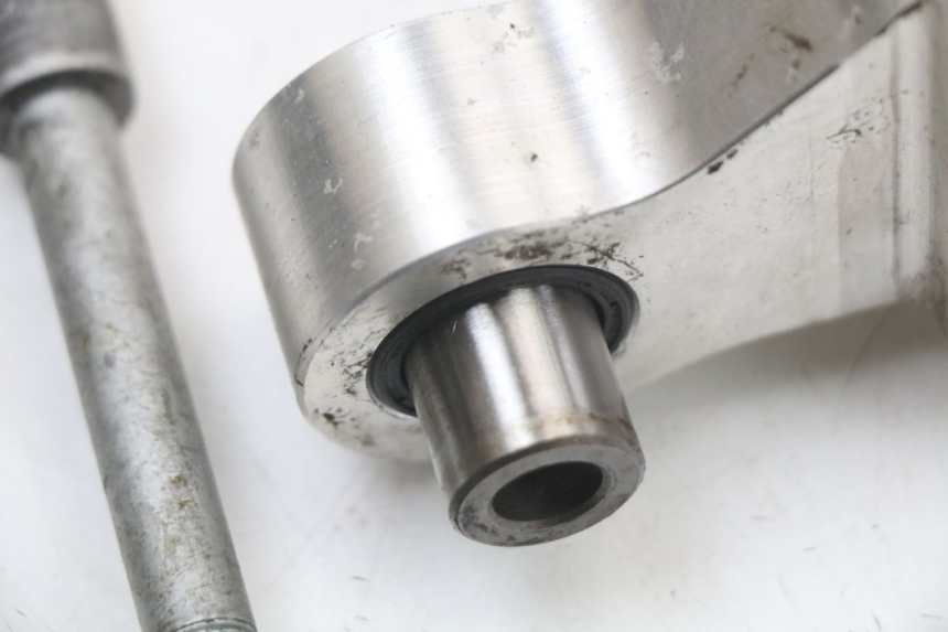 photo de UMLENKHEBEL MOTO GUZZI NORGE 8V GT 1200 (2011 - 2016) - Oberflächenzustand und Material