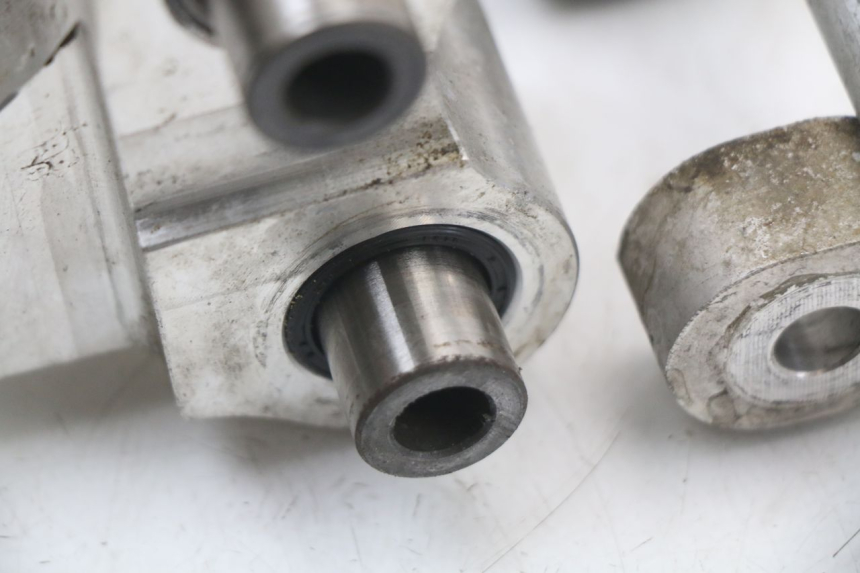 photo de UMLENKHEBEL MOTO GUZZI NORGE 8V GT 1200 (2011 - 2016) - Kennzeichnungen und Originalreferenzen