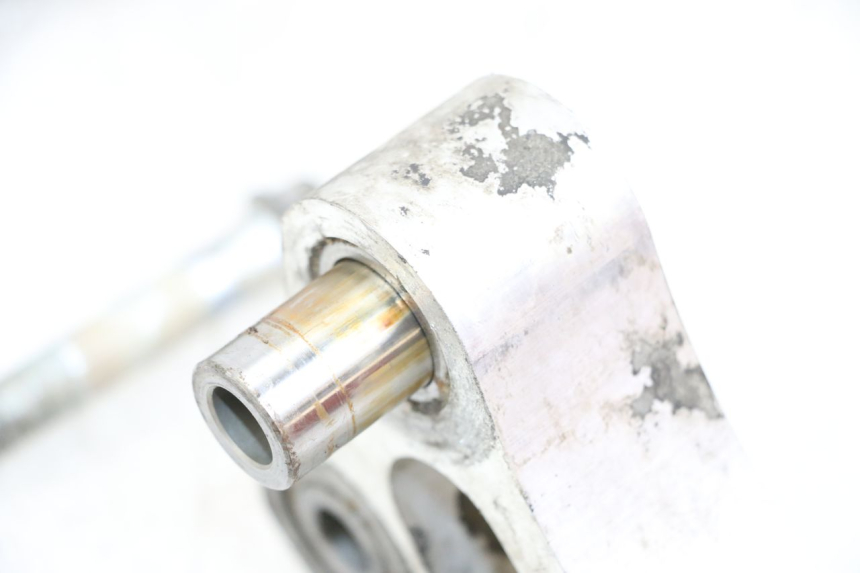 photo de UMLENKHEBEL SUZUKI GSR 750 (2011 - 2017) - Oberflächenzustand und Material