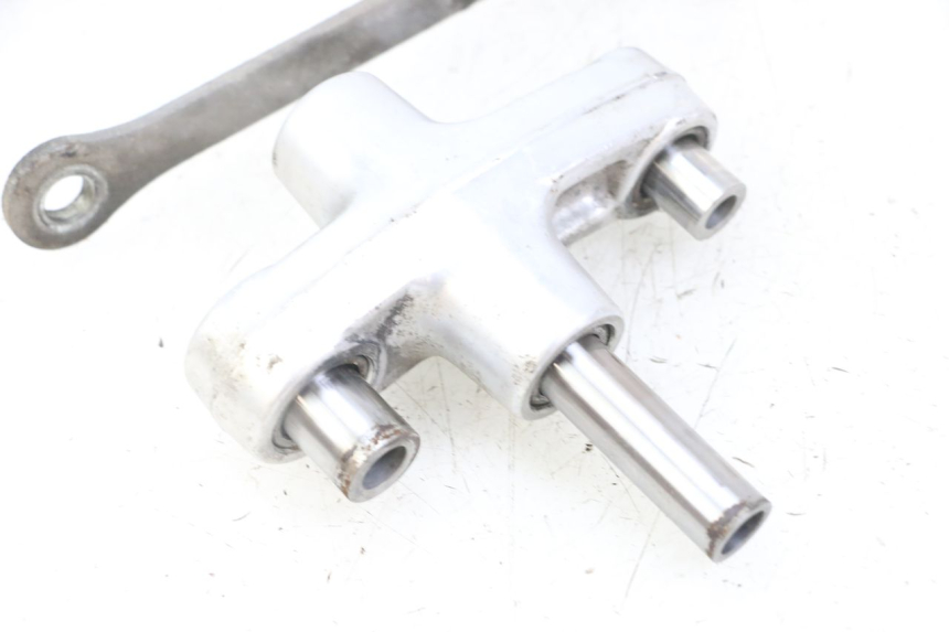 photo de UMLENKHEBEL SUZUKI GSX F GSXF 650 (2007 - 2015) - Detailansicht des Bauteils