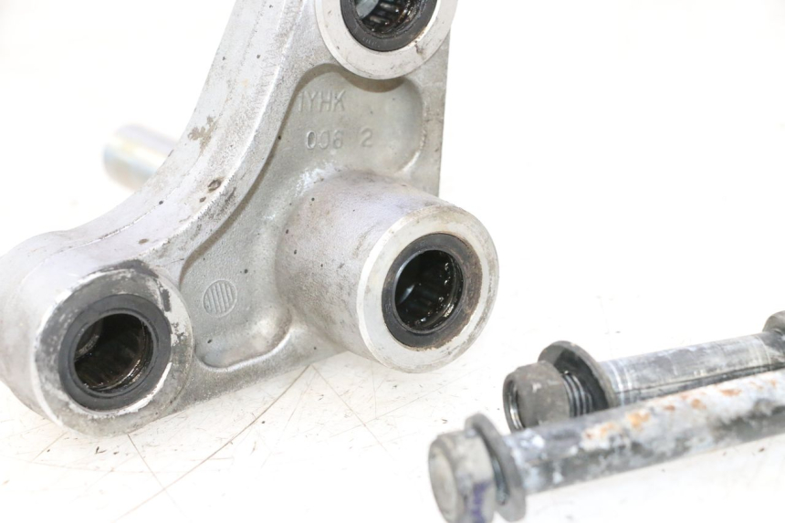 photo de UMLENKHEBEL YAMAHA TDM ABS 900 (2002 - 2014) - Details der Befestigungspunkte