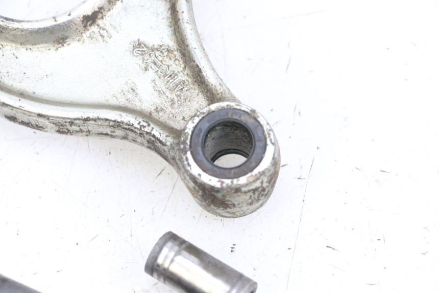 photo de STOßDäMPFERSTREBE YAMAHA TTR 125 (2000 - 2020) - Details der Befestigungspunkte