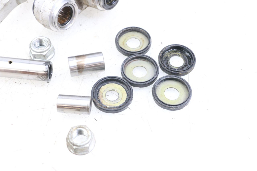 photo de UMLENKHEBEL HYOSUNG XRX 125 (2000 - 2008) - Oberflächenzustand und Material