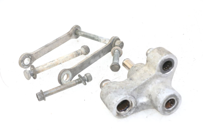 photo de STOßDäMPFERSTREBE YAMAHA FZS FAZER 600 (2001 - 2003) - Details der Befestigungspunkte