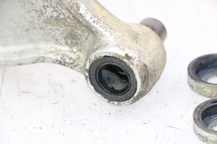 photo de STOßDäMPFERSTREBE YAMAHA TTR 125 (2000 - 2020) - Oberflächenzustand und Material