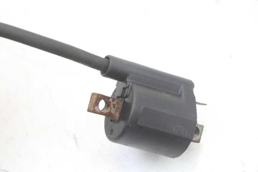 photo de ZÜNDSPULE YAMAHA AEROX 50 (1997 - 2006) - Details der Befestigungspunkte