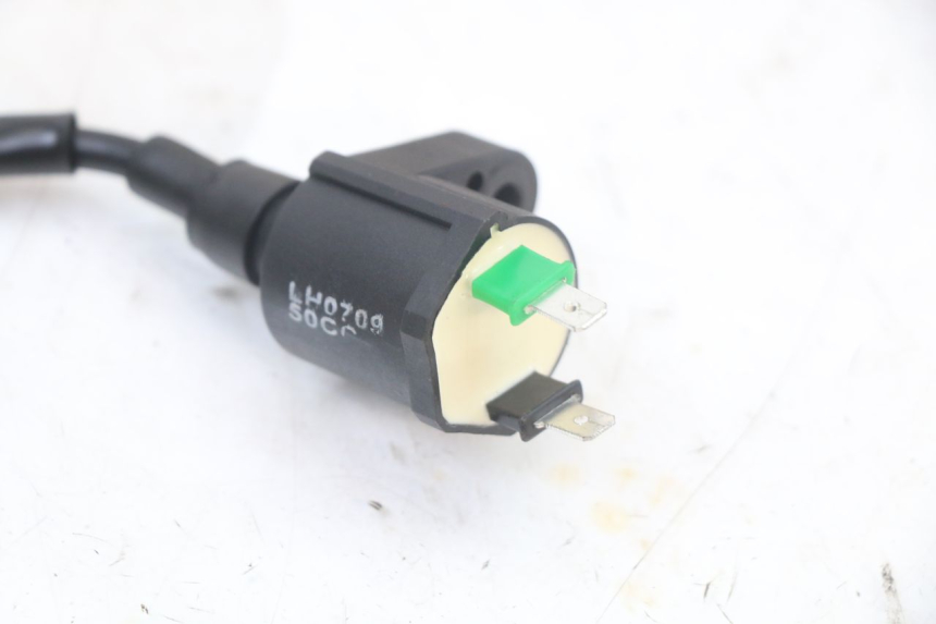 photo de ZÜNDSPULE EUROCKA RETRO 50 (2007 - 2014) - Details der Befestigungspunkte