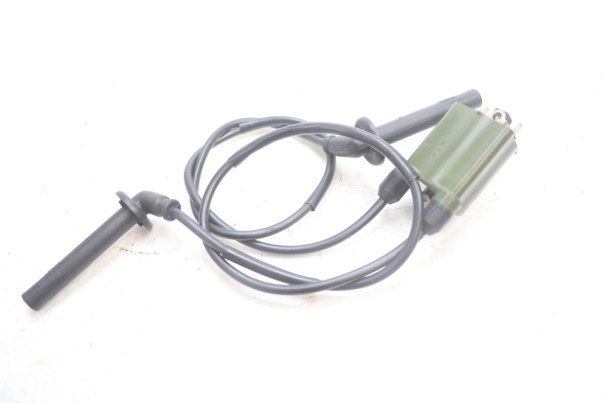 photo de ZÜNDSPULE HONDA FJS SILVER WING SILVERWING 400 (2005 - 2008) - Technische Nahaufnahme