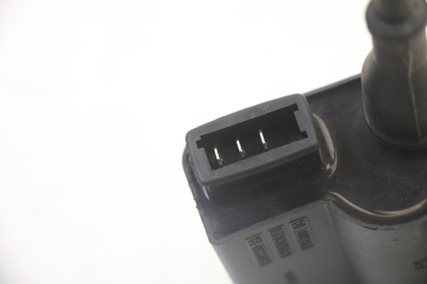 photo de ZüNDSPULE PIAGGIO FLY 2T 50 (2004 - 2017) - Details der Befestigungspunkte